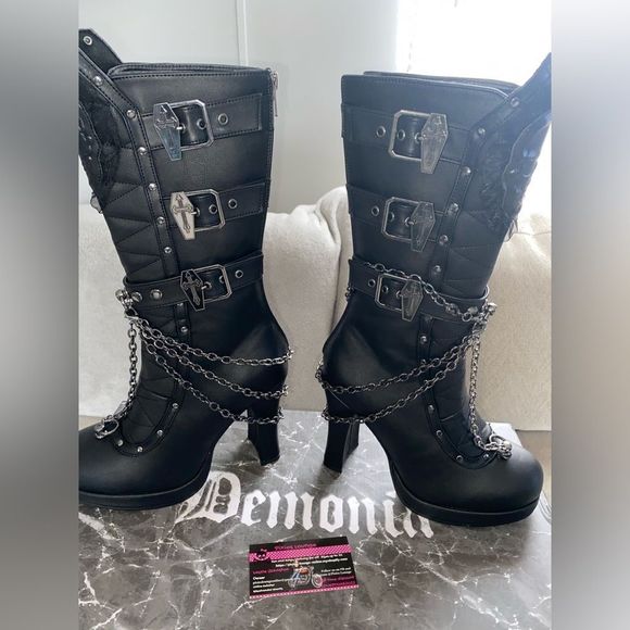 Demonia Skull & Coffin Chained Boots - Picture 6 of 6